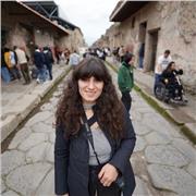 Insegnante di Grafica, laureata magistrale e con esperienza professionale di 5 anni, impartisce lezioni online e su Roma